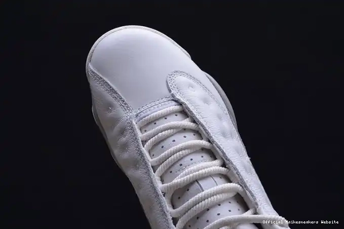 Official Maikesneakers 